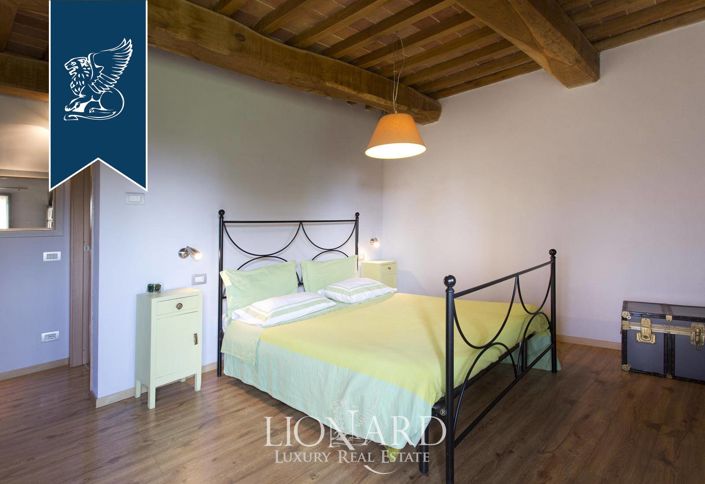 Image No.34-Ferme de 9 chambres à vendre à Terni