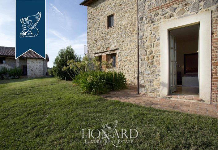 Image No.35-Ferme de 9 chambres à vendre à Terni