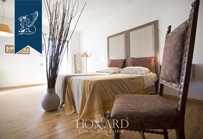 Image No.41-Ferme de 9 chambres à vendre à Terni