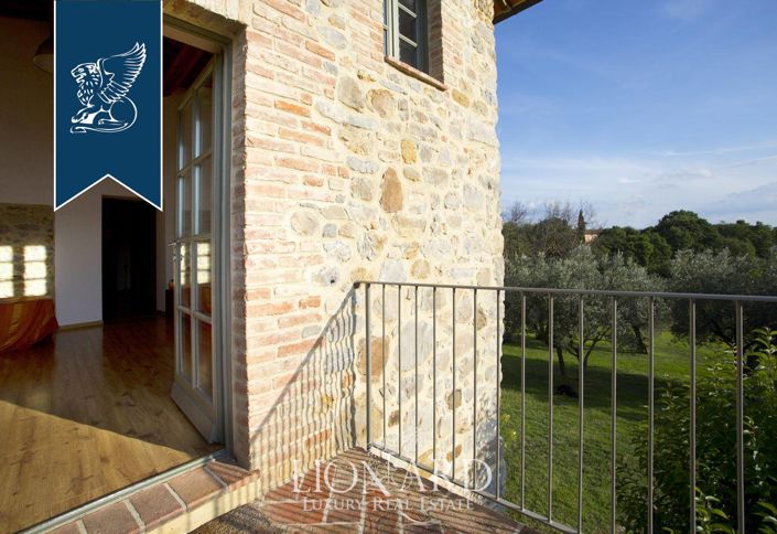 Image No.42-Ferme de 9 chambres à vendre à Terni