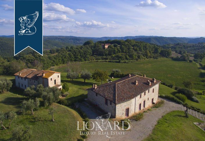 Image No.45-Ferme de 9 chambres à vendre à Terni