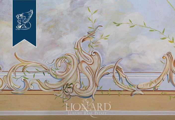 Image No.25-12 Bed Villa for sale