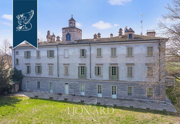 Image No.37-12 Bed Villa for sale