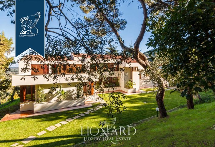 Image No.11-Villa de 4 chambres à vendre à Livorno