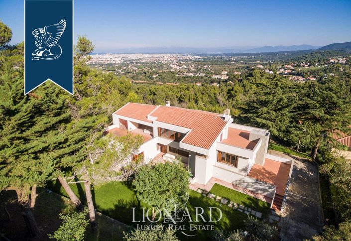 Image No.3-Villa de 4 chambres à vendre à Livorno