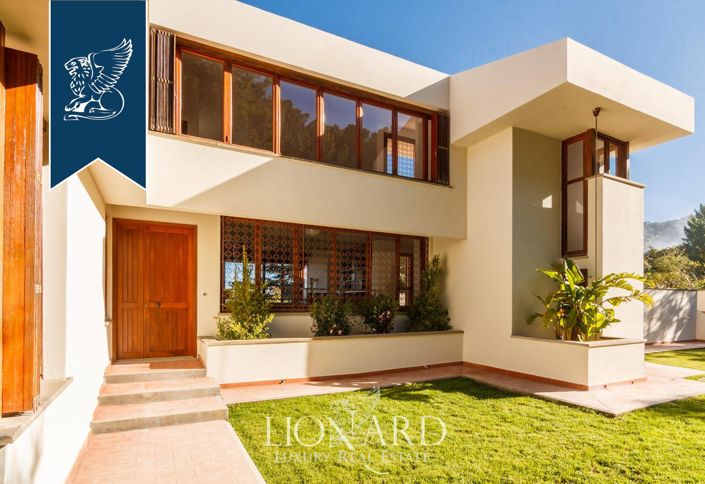 Image No.33-Villa de 4 chambres à vendre à Livorno