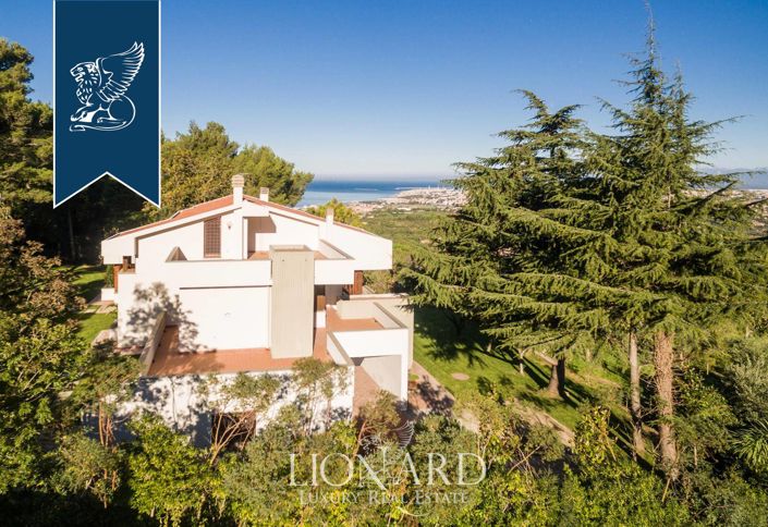 Image No.4-Villa de 4 chambres à vendre à Livorno