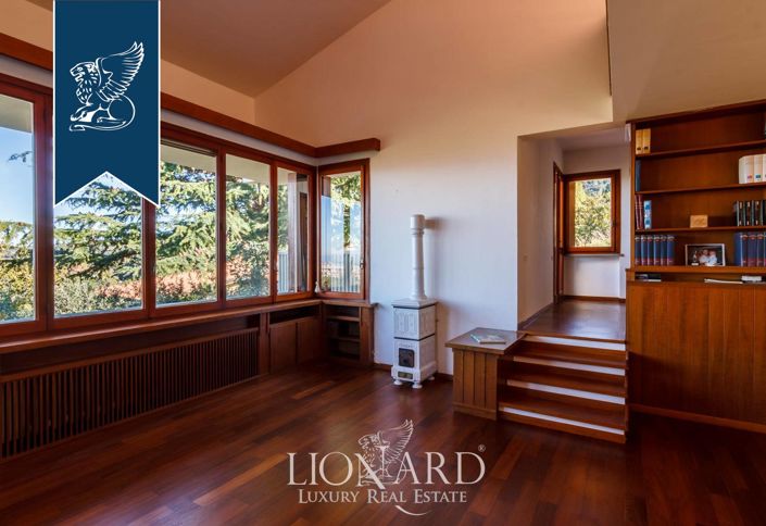 Image No.44-Villa de 4 chambres à vendre à Livorno