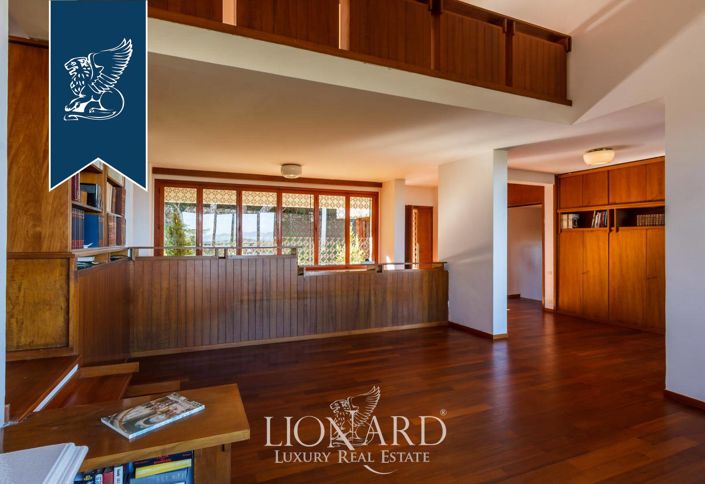 Image No.47-Villa de 4 chambres à vendre à Livorno