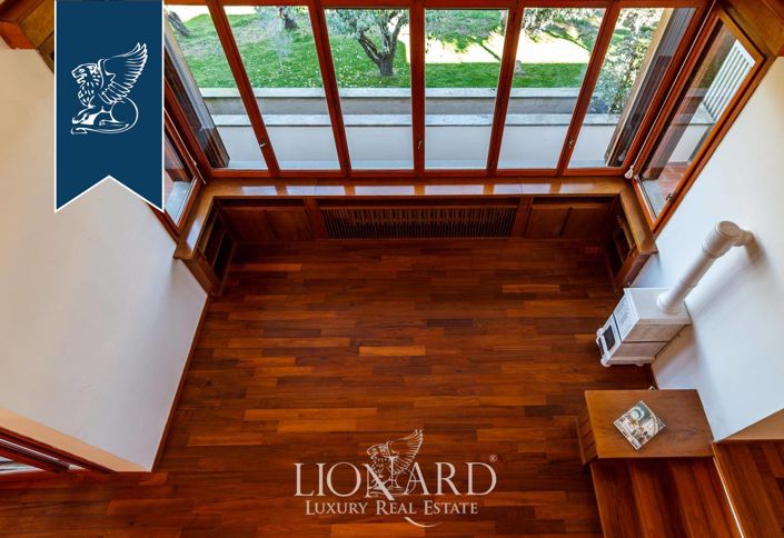 Image No.48-Villa de 4 chambres à vendre à Livorno