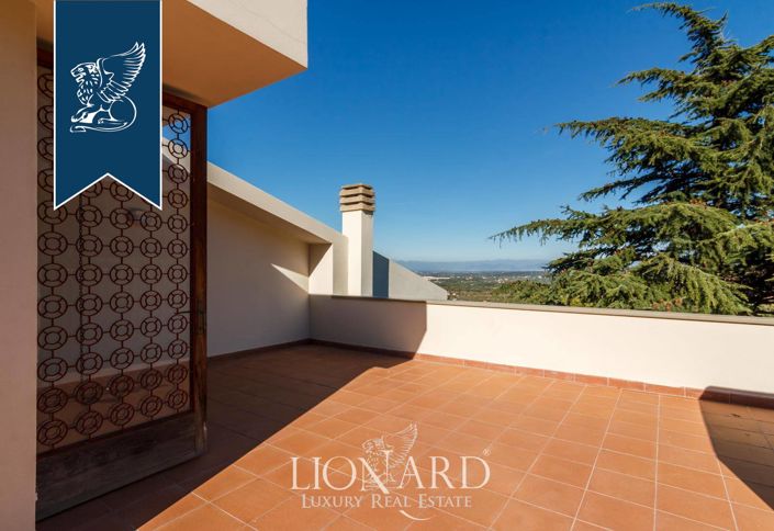 Image No.55-Villa de 4 chambres à vendre à Livorno