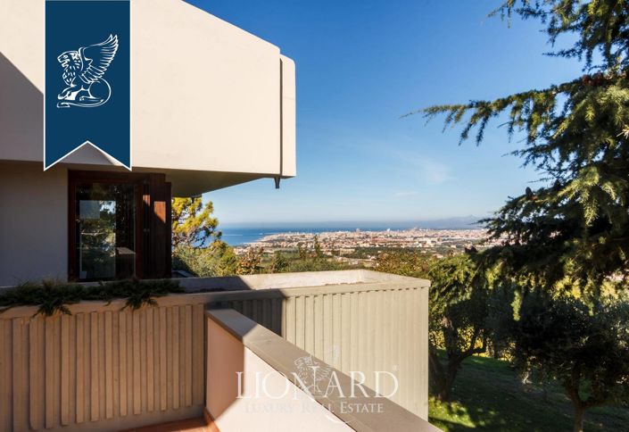 Image No.62-Villa de 4 chambres à vendre à Livorno