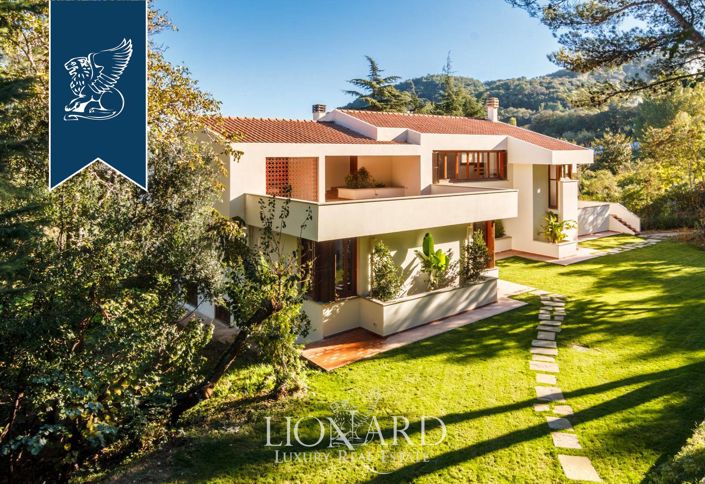 Image No.9-Villa de 4 chambres à vendre à Livorno