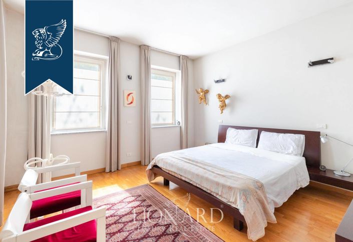 Image No.14-10 Bed Villa for sale