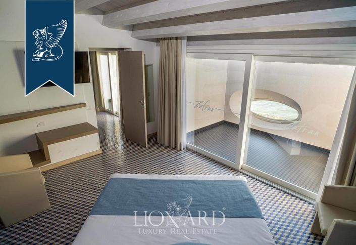 Image No.36-15 Bed Hotel for sale