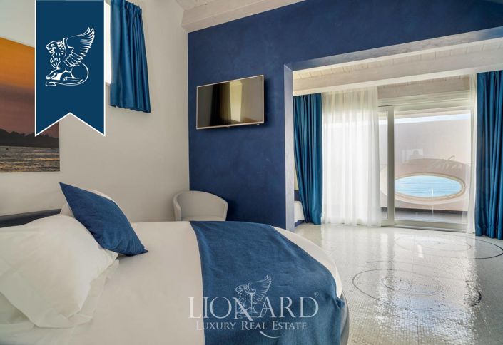 Image No.40-15 Bed Hotel for sale