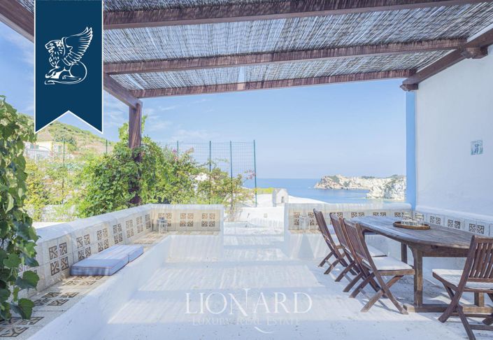 Image No.18-Villa de 6 chambres à vendre à Latina