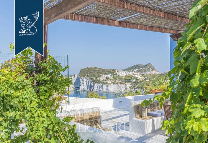 Image No.4-Villa de 6 chambres à vendre à Latina