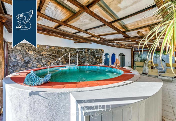 Image No.11-Villa de 20 chambres à vendre à Forio