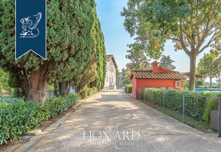 Image No.21-12 Bed Villa for sale