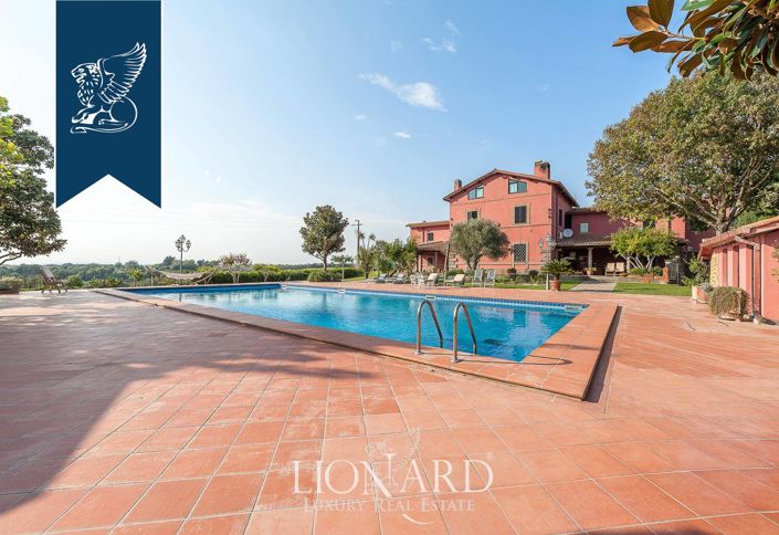 Image No.3-12 Bed Villa for sale