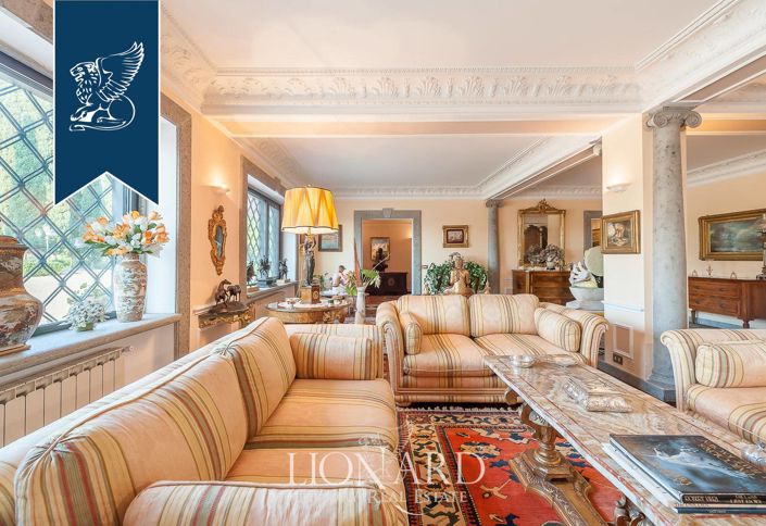 Image No.46-12 Bed Villa for sale