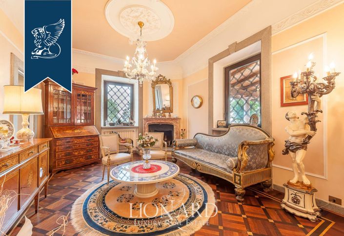 Image No.49-12 Bed Villa for sale