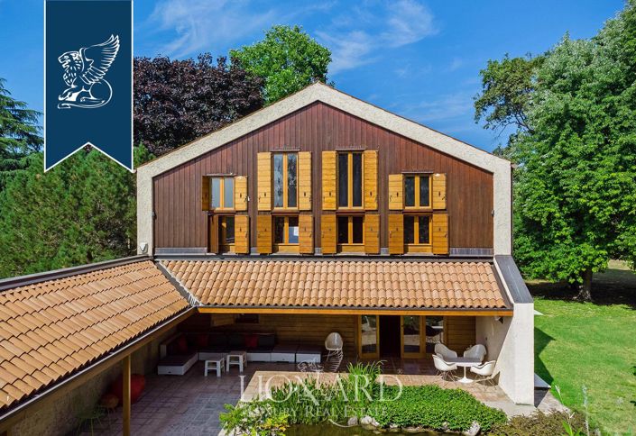 Image No.12-5 Bed Villa for sale