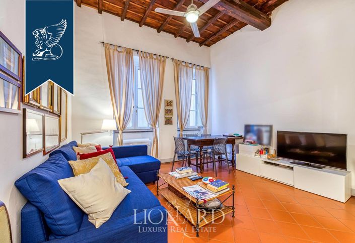 Image No.12-7 Bed Property for sale