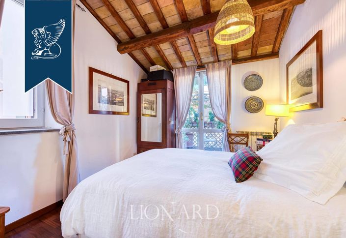 Image No.17-7 Bed Property for sale