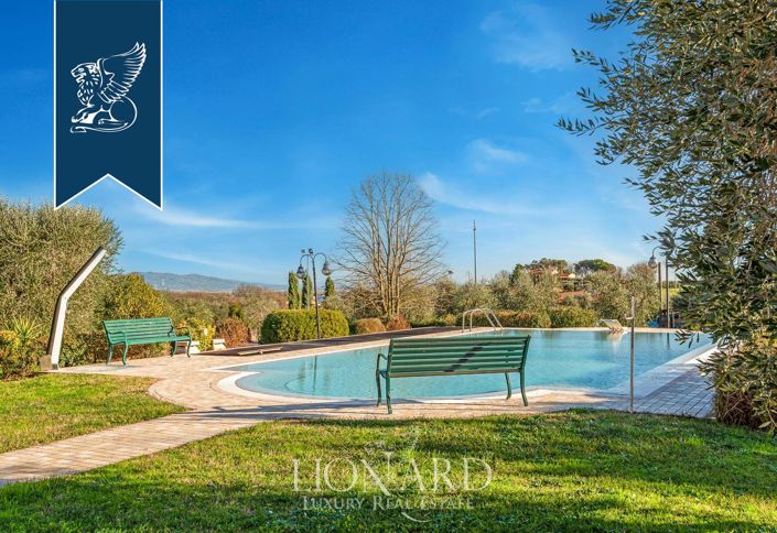 Image No.4-13 Bed Villa for sale