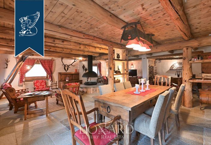 Image No.11-9 Bed Villa for sale