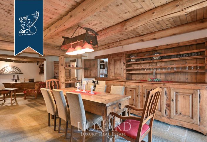 Image No.16-9 Bed Villa for sale