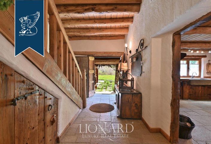 Image No.24-9 Bed Villa for sale