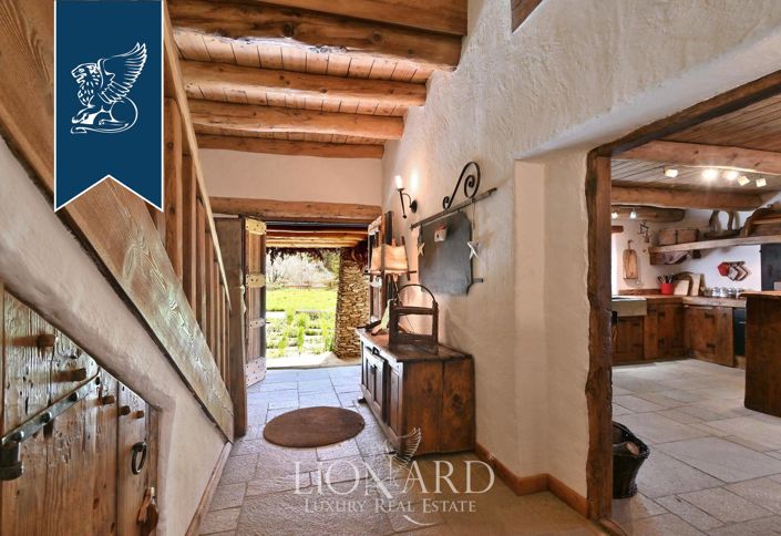 Image No.25-9 Bed Villa for sale