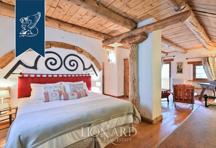 Image No.33-9 Bed Villa for sale