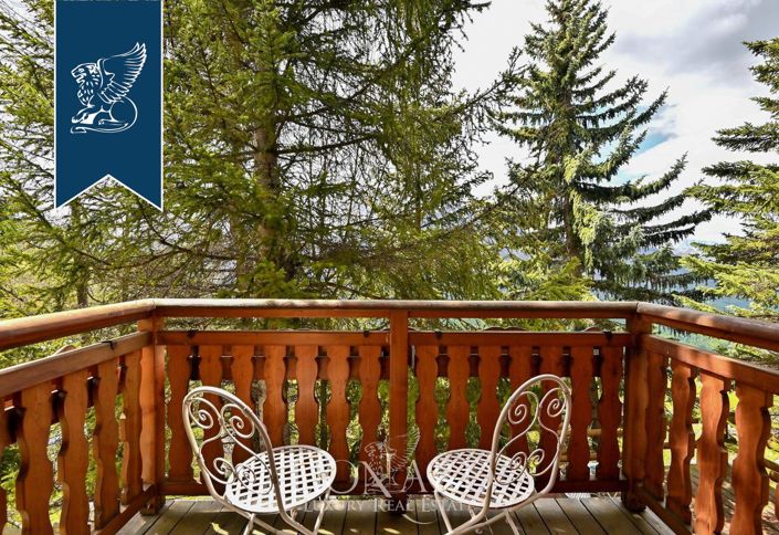 Image No.43-9 Bed Villa for sale