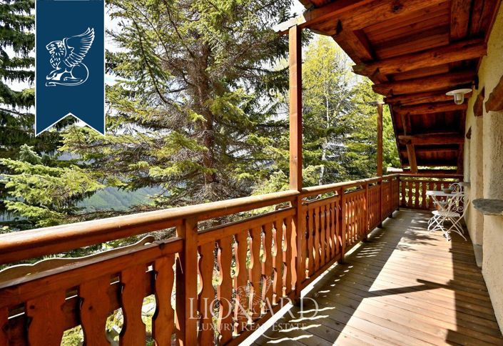 Image No.44-9 Bed Villa for sale