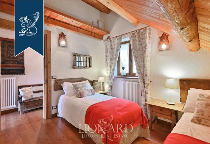 Image No.61-9 Bed Villa for sale