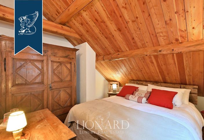 Image No.63-9 Bed Villa for sale