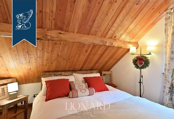 Image No.65-9 Bed Villa for sale