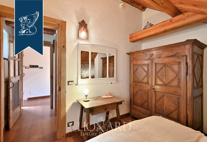 Image No.66-9 Bed Villa for sale