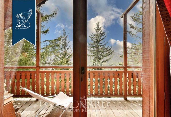 Image No.69-9 Bed Villa for sale