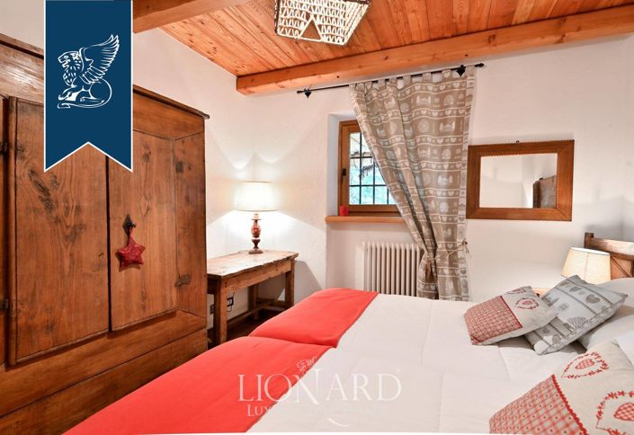 Image No.81-9 Bed Villa for sale