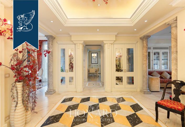 Image No.10-5 Bed Villa for sale