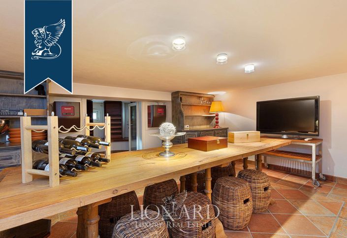 Image No.45-5 Bed Villa for sale