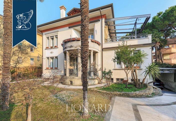 Image No.47-5 Bed Villa for sale