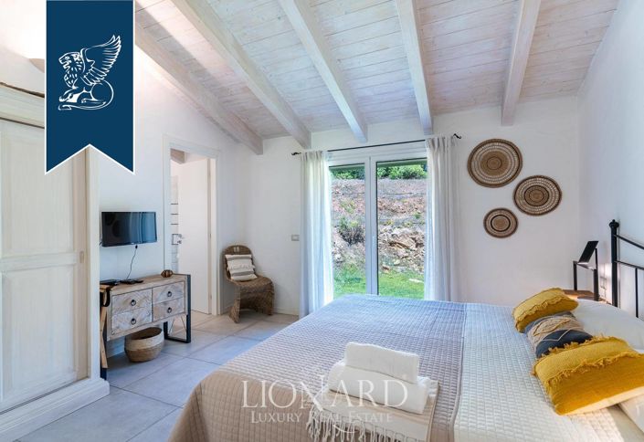 Image No.18-5 Bed Villa for sale