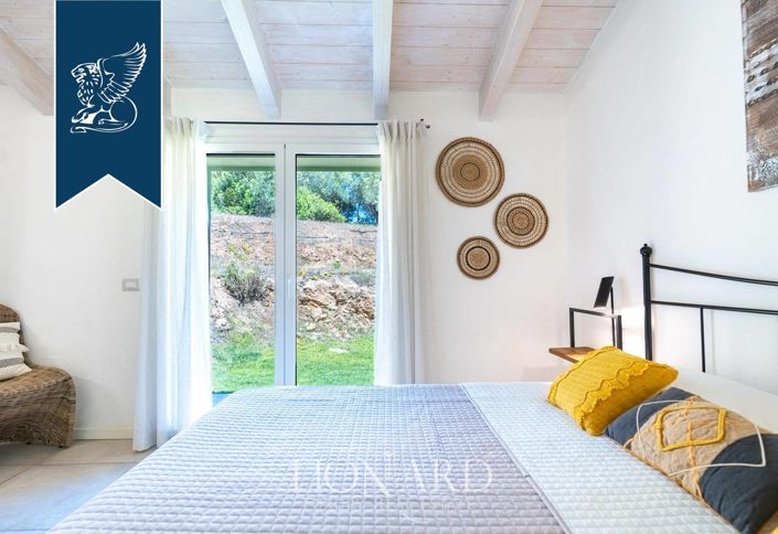 Image No.20-5 Bed Villa for sale