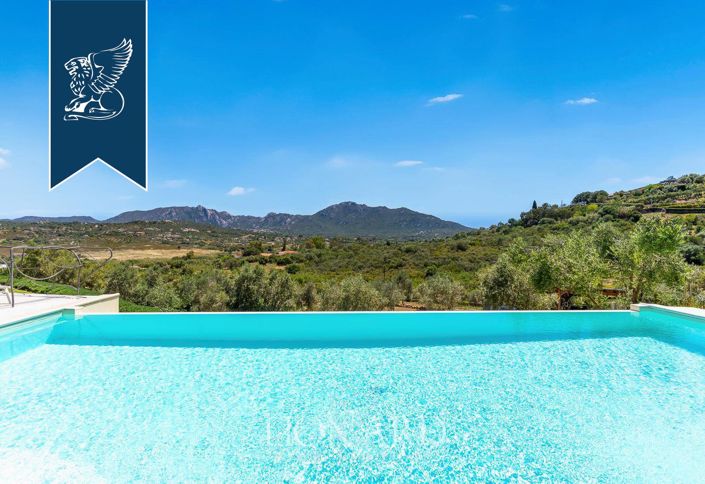 Image No.6-5 Bed Villa for sale